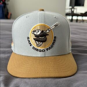 San Diego Padres New Era Fitted Hat, Size 7